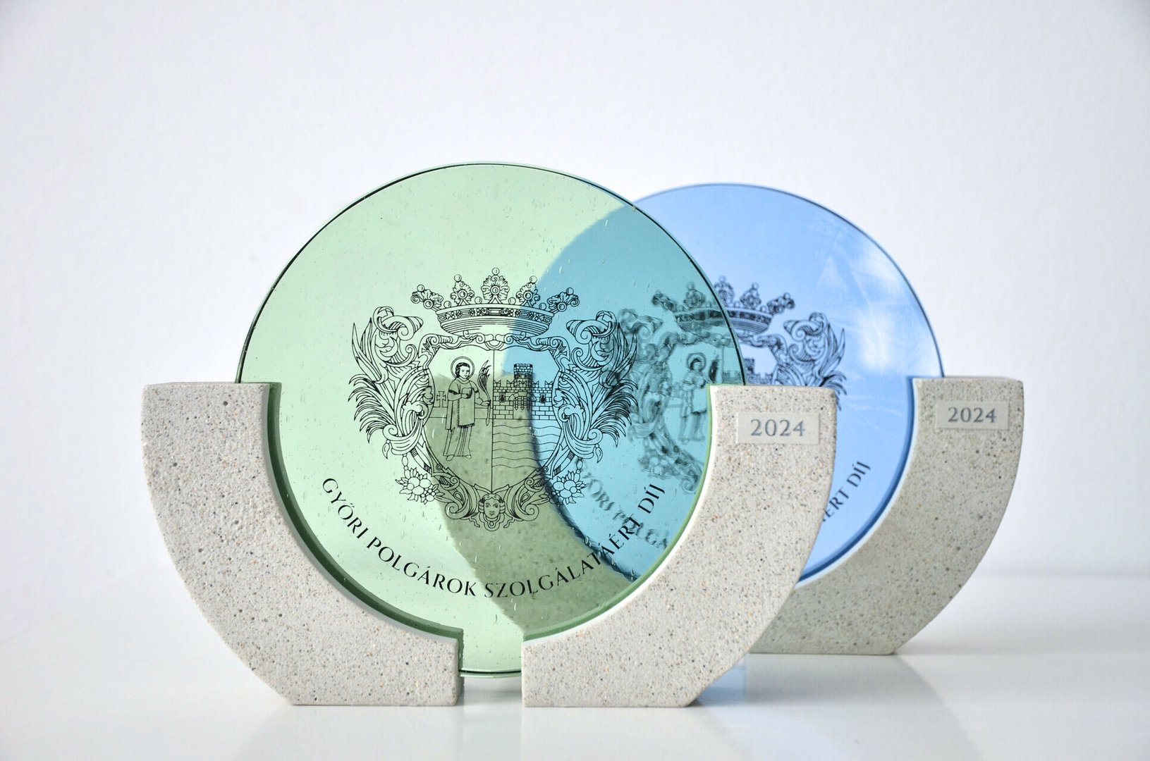 egyedi üveg díj csoportban