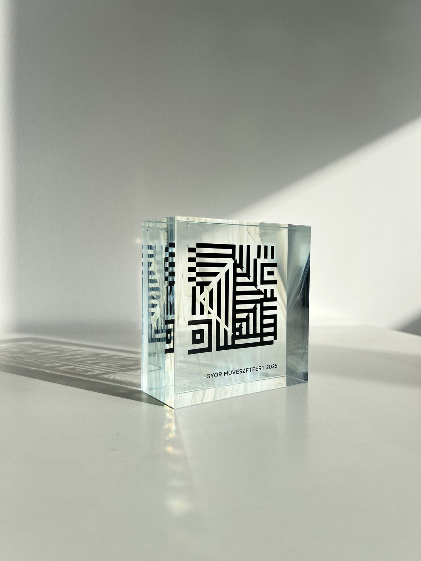 egyedi üveg díj díszdobozzal